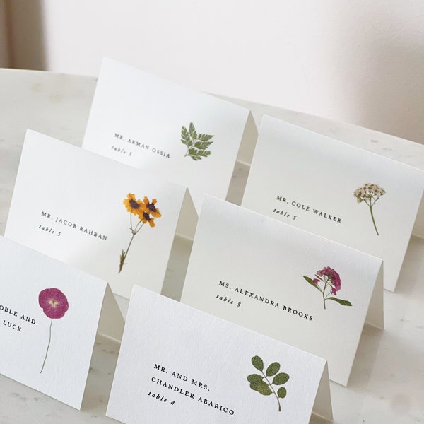 Pressed Dried Flower Design Name Card / Tented Folded Place Cards