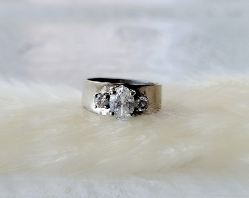 Vintage modern CZ diamond and sterling silver engagement ring size 6 Minimalist shops Promise Ring / Gift for Her