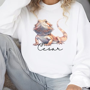 Personalized cottagecore bearded Dragon Mom Sweatshirt, reptile owner gift, goblincore beardie mom shirt, custom dragon shirt,pet owner,