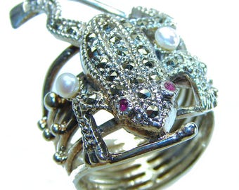 Lucky Frog Sapphire Ring size: 7.25, Red Gemstone Sterling Silver Handmade Animal Statement Jewelry