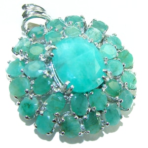 Emerald Pendant in 925 Sterling Silver Handcrafted Oval Colombian Gemstone Unique Green Jewelry