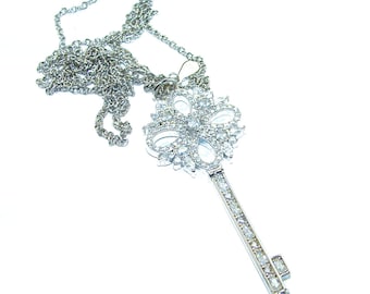 Collar de plata de ley con topacio blanco, elegante colgante de piedra preciosa hecho a mano, regalo único para ella.