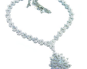 Collier avec topazes blanches éblouissantes en argent sterling 925, pierres précieuses fabriquées à la main, cadeau unique pour elle, bijoux élégants