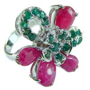 Anillo grande con flor de rubí en plata de ley 925, elegante y hecho a mano para mujer, talla 7