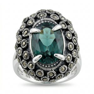 Tsavorite Garnet Statement Ring in 925 Sterling Silver size 8 Unique Green Oval Gemstone Jewelry