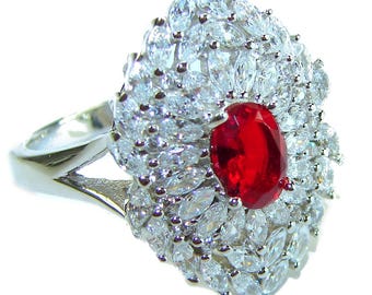 Anillo de cóctel con forma de flor de rubí en plata de ley 925, talla ovalada, talla: 8 – Joyería artesanal con gema roja.