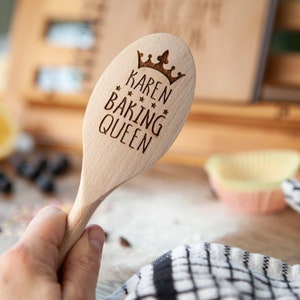 Personalisierter King / Queen Rührlöffel - Geburtstagsgeschenk - Backwerkzeug - personalisierter Löffel - personalisiertes Backen - Geschenk für sie