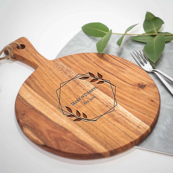 Personalised Acacia Round Wooden Serving Board - Chopping Board - Wedding Gift - Anniversary Gifts - Engraved - Cheeseboard - Geo Design