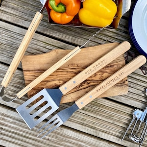 Ensemble d'outils en bois personnalisés pour barbecue