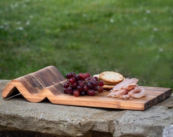 Acacia Wood Cheese Board - Cheese Lovers Gift - Serving Board - Christmas Gift - charcuterie boards - Acacia Wood - Gifts for Couples