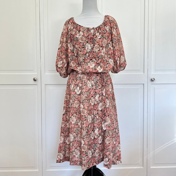 Vintage 70s Floral Off-Shoulder Dress, Small - image 1