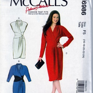 Wickelkleid von Palmer/Pletsch - McCall&#39;s 6986 - Uncut Schnittmuster