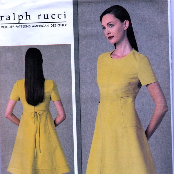 Naht Detail Kleid von Ralph Rucci - Vogue 1404 - ungeschnittenes Muster