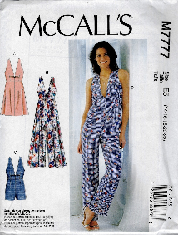 Robe, barboteuse et combinaison McCall's 7777 Patron de