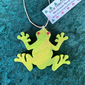 Hand-crafted wooden tree frog ornament. Please see description for more information.