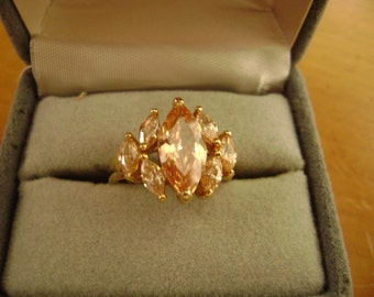 Vintage Rhinestone ring - Bling-Champagne Peach