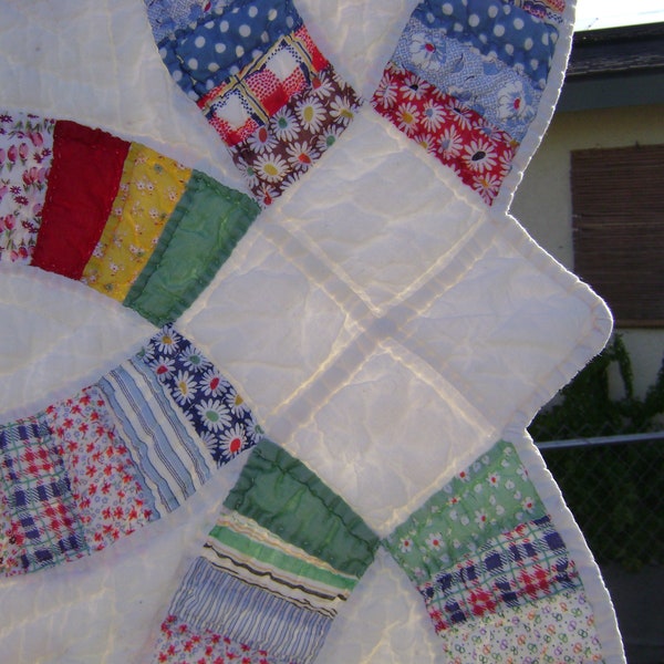 REDUCED, Wedding Ring Quilt, Hand Made Quilt, Vintage Heavily Quilted Wedding Ring Quilt