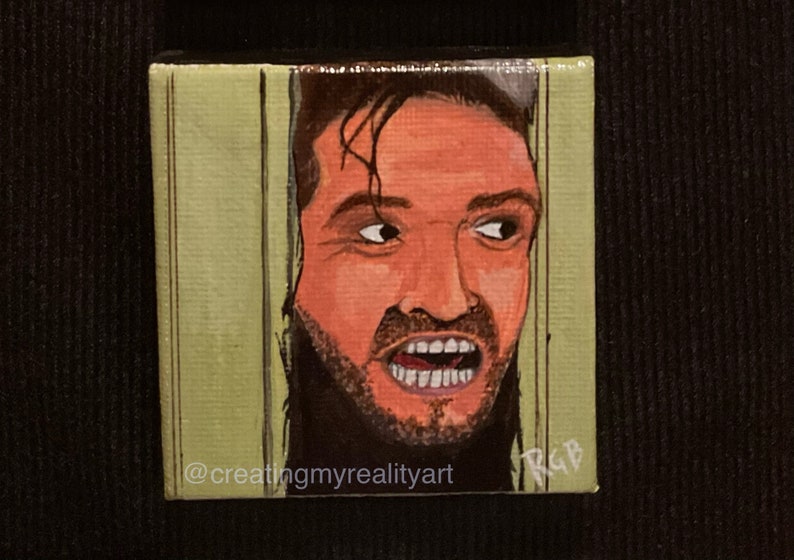 Puede incluir: Una pintura de lienzo pintada a mano de la cara de un hombre asom&aacute;ndose por una puerta. El hombre tiene una expresi&oacute;n de shock con la boca abierta y los ojos muy abiertos. El fondo es de color verde claro. La pintura est&aacute; firmada "RGB" en la esquina inferior derecha.