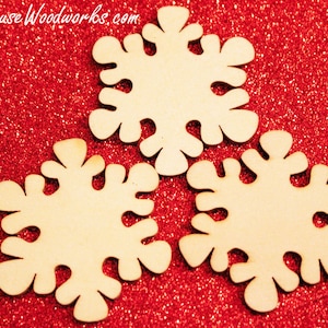 25 pcs 2.25" Wood Snowflake Shapes – Unfinished Birch Blanks – DIY Christmas Craft Supply for Painting, Tags, Holiday Projects
