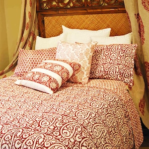 Paisley Red Cinnabar Quilt