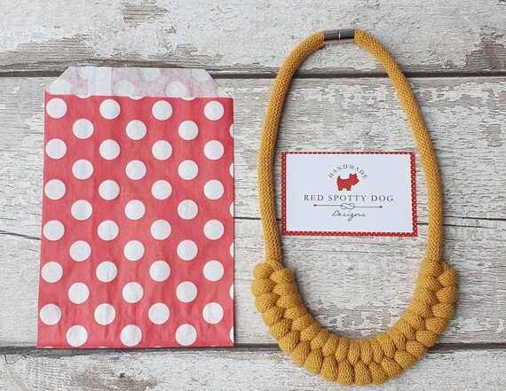 Mustard Jayne style knotted necklace