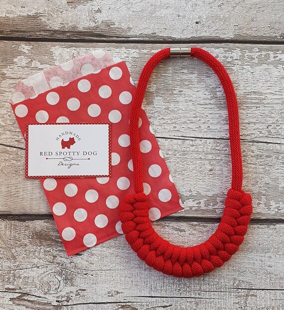 Jayne style Red knotted necklace