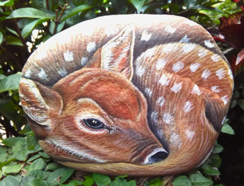 Painted Rock/Christmas/Deer/Painted Stone/Garden Art/Garden Stone/ Home Decor/Doe/Animal Paintings on Etsy image 2