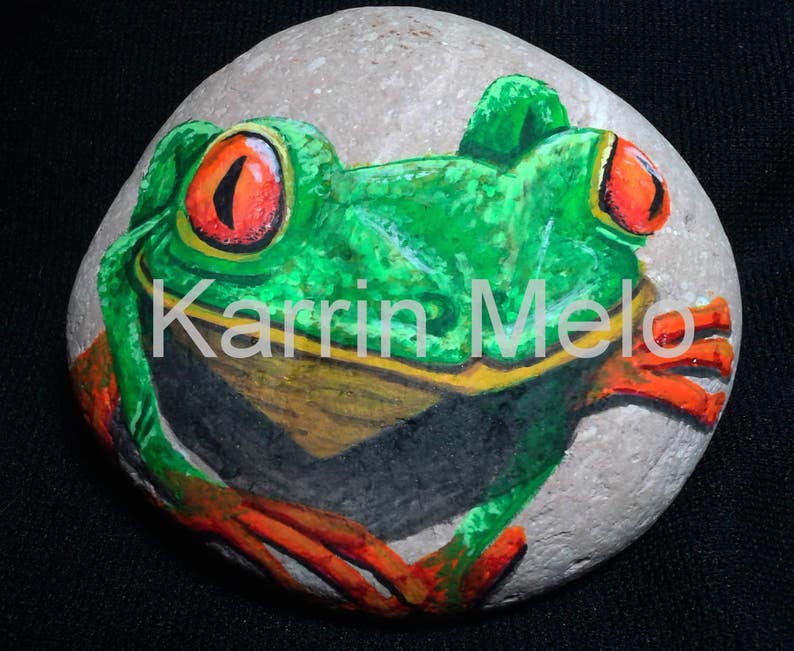 Painted Rock/Frogs/Painted Animal Stones/Acrylics/Paper Weights/Home Decor/Garden stones/Garden ornaments/Painted FrogsGreat Gifts on Etsy image 5
