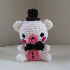 Chibi Funtime Freddy handgefertigtes Amigurumi Plüsch Bild 1