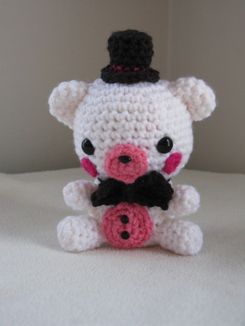 Chibi Funtime Freddy handgefertigtes Amigurumi Plüsch Bild 6