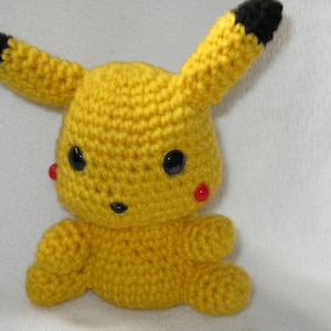 Chibi Pikachu amigurumi peluche