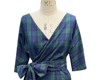 Balylis & Knight Tartan Plaid 3/4 batwing sleeve Bombshell Wrap Dress Green Black