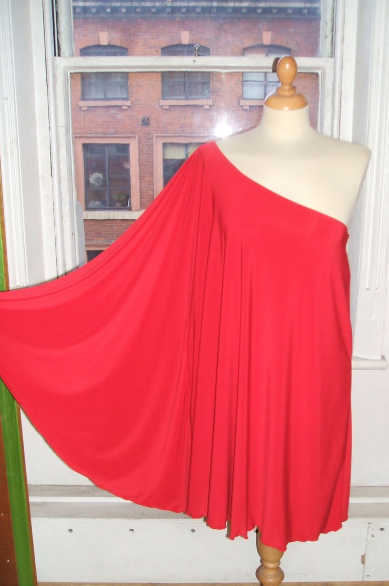 Baylis & Knight Red STUDIO 54 Batwing 70's Disco Glam One Shoulder Bat Wing Dress Elegant Smock image 3