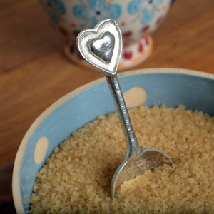 Hart tinnen liefdeslepel 10e verjaardag | Klein huwelijkscadeau | 10-jarig jubileum | Blikken jubileumcadeau | Cadeau 10e huwelijksverjaardag