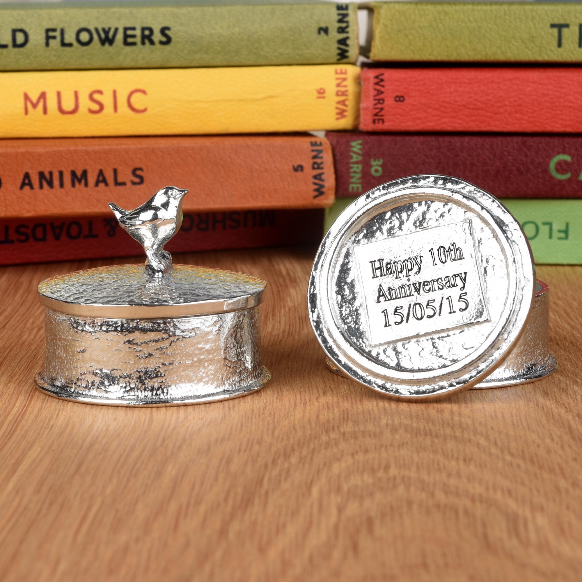 Wren Bird Personalized Pewter Trinket Box - Engraved Gifts For Bird Lovers - Bird Gifts - Presents For Bird Lovers - Tin Anniversary Gifts