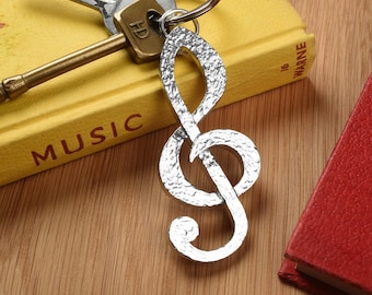 Treble Clef Pewter Keyring - Gifts For Music Lovers - Musical Key Chain Gifts