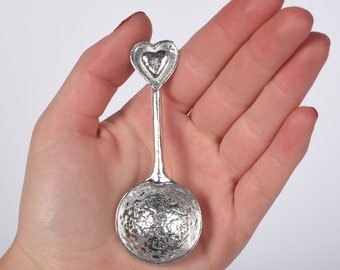 Pewter Love Heart Sugar Spoon: 10th Anniversary Tin Gift