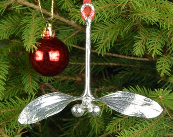 Pewter Mistletoe Christmas Tree Decoration: Everlasting Hanging Ornament