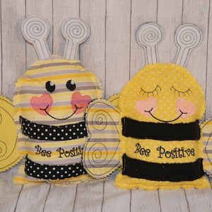 Bee Sleepijng Boo Boo Rice Pack Cover File 5x7 Heat and Cold Pack Farm Critter Animal Aromatherapy Bag