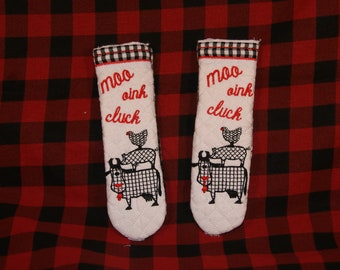 Cow Pig Chicken Wire filled Moo Oink Cluck Skillet Pan Handle Sleeve Pot Holder Machine Embroidery Design 5x7 In The Hoop ITH