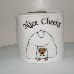 Toalettpappersdesign Björn Fina Kinder Björnbroderi Digital Design Pyjamas Barnrum Skogsmark