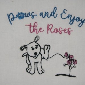 Toilette Papier Design Hund genießen Sie die Rosen Stickerei digitales Design Peeing auf Rosen 4 x 4 und 5 x 7