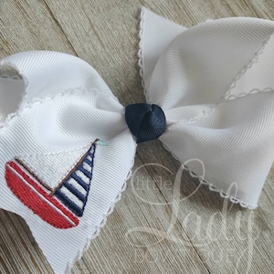 Sailboat hair bow- nautical hair bow- Embroidered hair bow- hair bow with sailboat - Nautical themed hair bow- Custom hair bow- moonstitch -