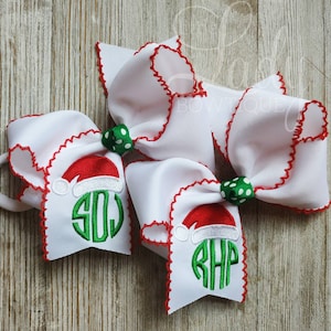 Hårrosett med jultomtemotiv, monogram, månsömnad, hårrosetter, personlig hårrosett, julhårrosett, julrossett, monogramrosett, specialanpassad hårrosett, rosett