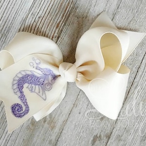 Seahorse Embroidered Hairbow- Beach Hairbow- Special Occasion Hairbow- Summer time Hairbow- Monogrammed Hairbows- Vacation Hairbows- Hairbow