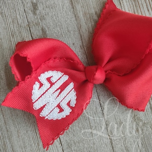 Monogrammed hair-bow- Personalized bows- baby headband bows- custom bows- Initial hair bows-Moonstitch bows- handmade boutique bows- hairbow