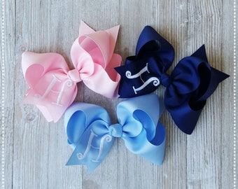 Monogrammed hair bow-single letter monogram-you choose your size bow-many colors to choose from-bows for girls-- personalized hair bows-bows