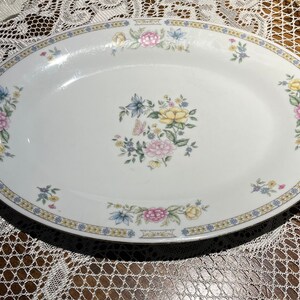 Yung Shen Ling Rose Oval Platter