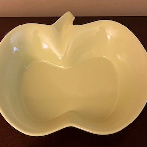 Nantucket Apple Shaped Serving Dish