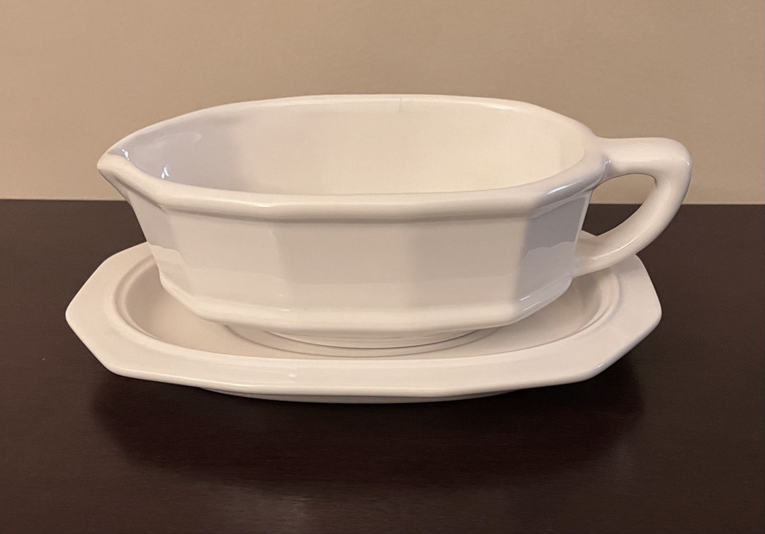 Pfaltzgraff Heritage White Gravy Boat and Under Plate Etsy